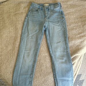 Madewell perfect vintage jean size 25